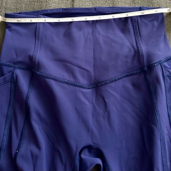 Lululemon high rise yoga pant - Picture 4 of 5